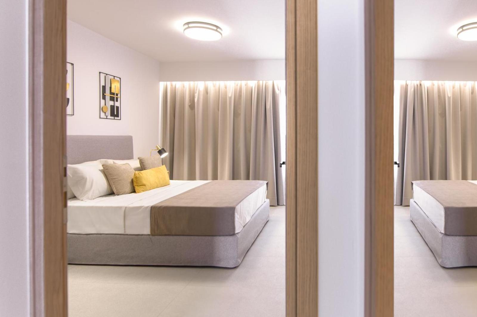 הרסוניסוס Soho Blue City Hotel מראה חיצוני תמונה